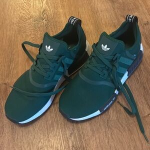 Adidas women’s NMD_R1 running shoe, green